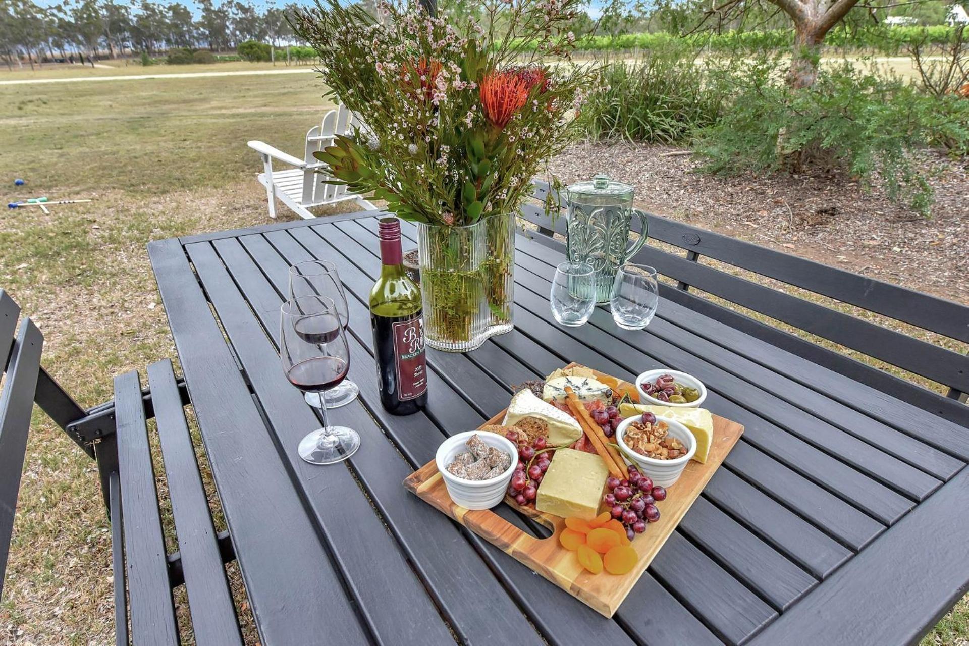 Bracken Ridge Vineyard The Entire Estate Rothbury Exteriér fotografie